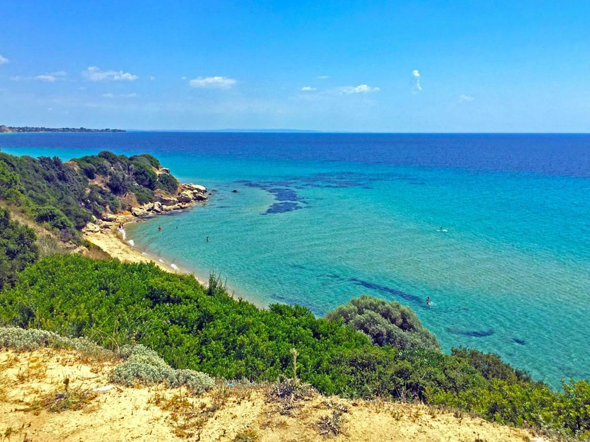 Villa Fofo - Beautiful Sea Front Villa With 650M2 Garden Nea Kallikrateia Exterior foto